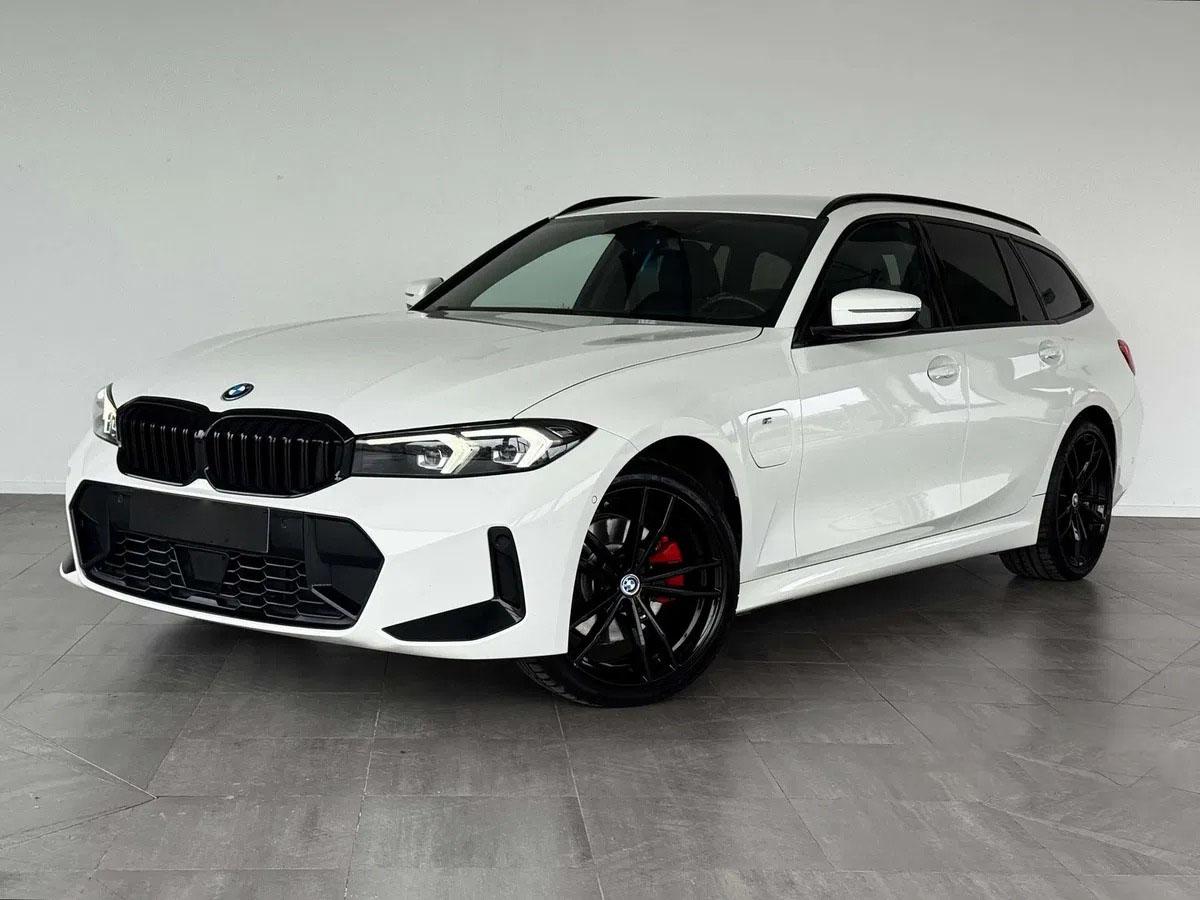 2022 BMW Serie 3 G20 330e